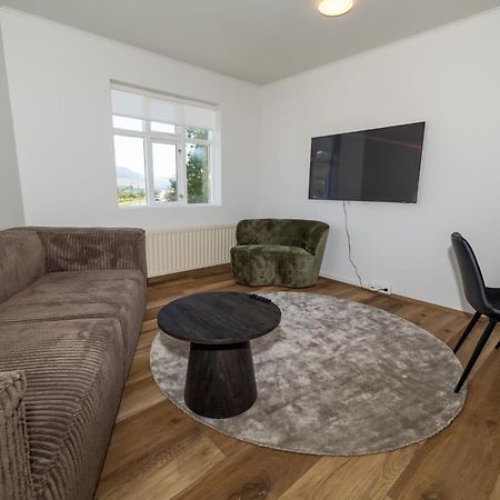 Steinaskjol Apartments Akureyri Bagian luar foto