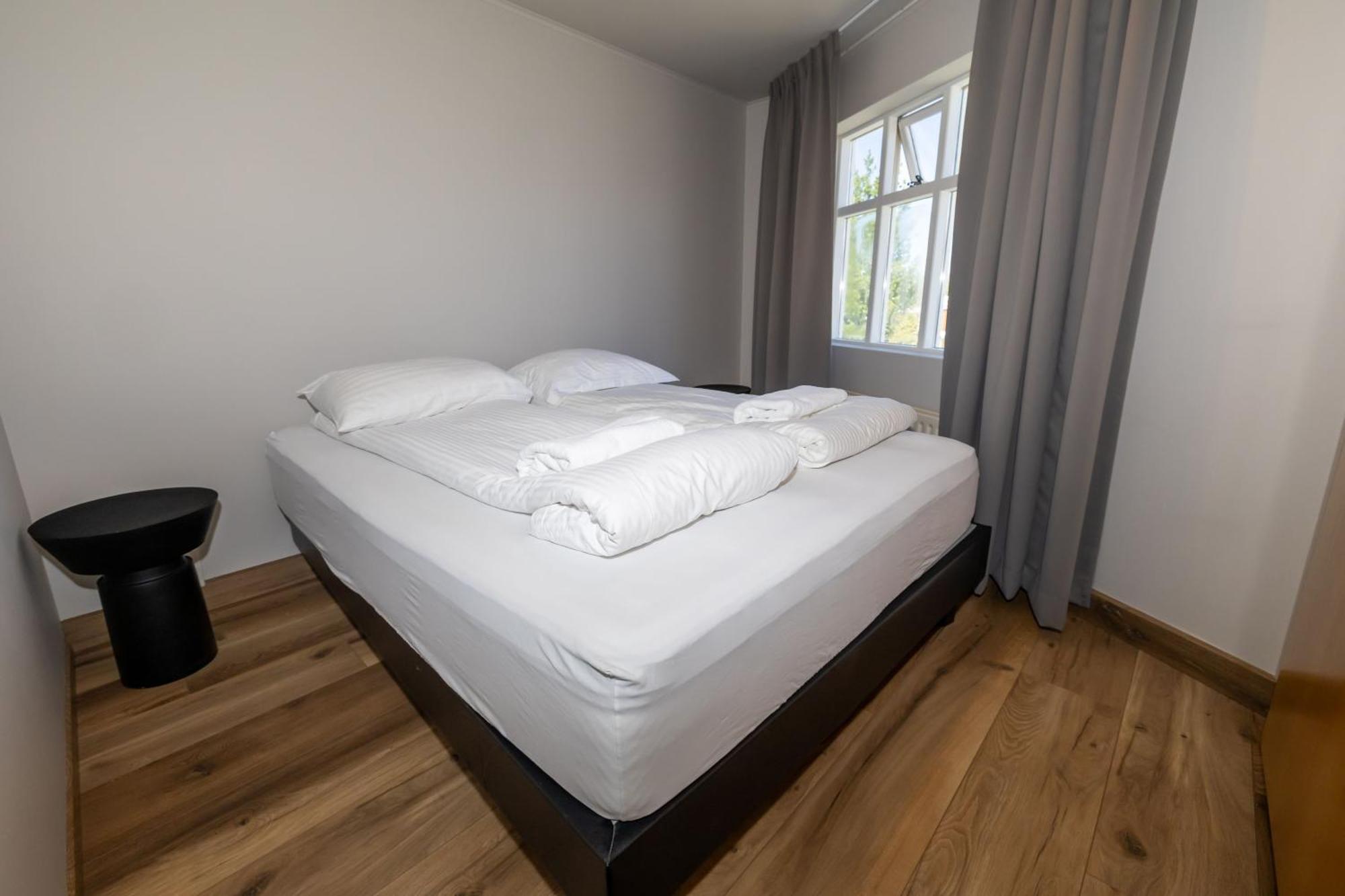 Steinaskjol Apartments Akureyri Bagian luar foto