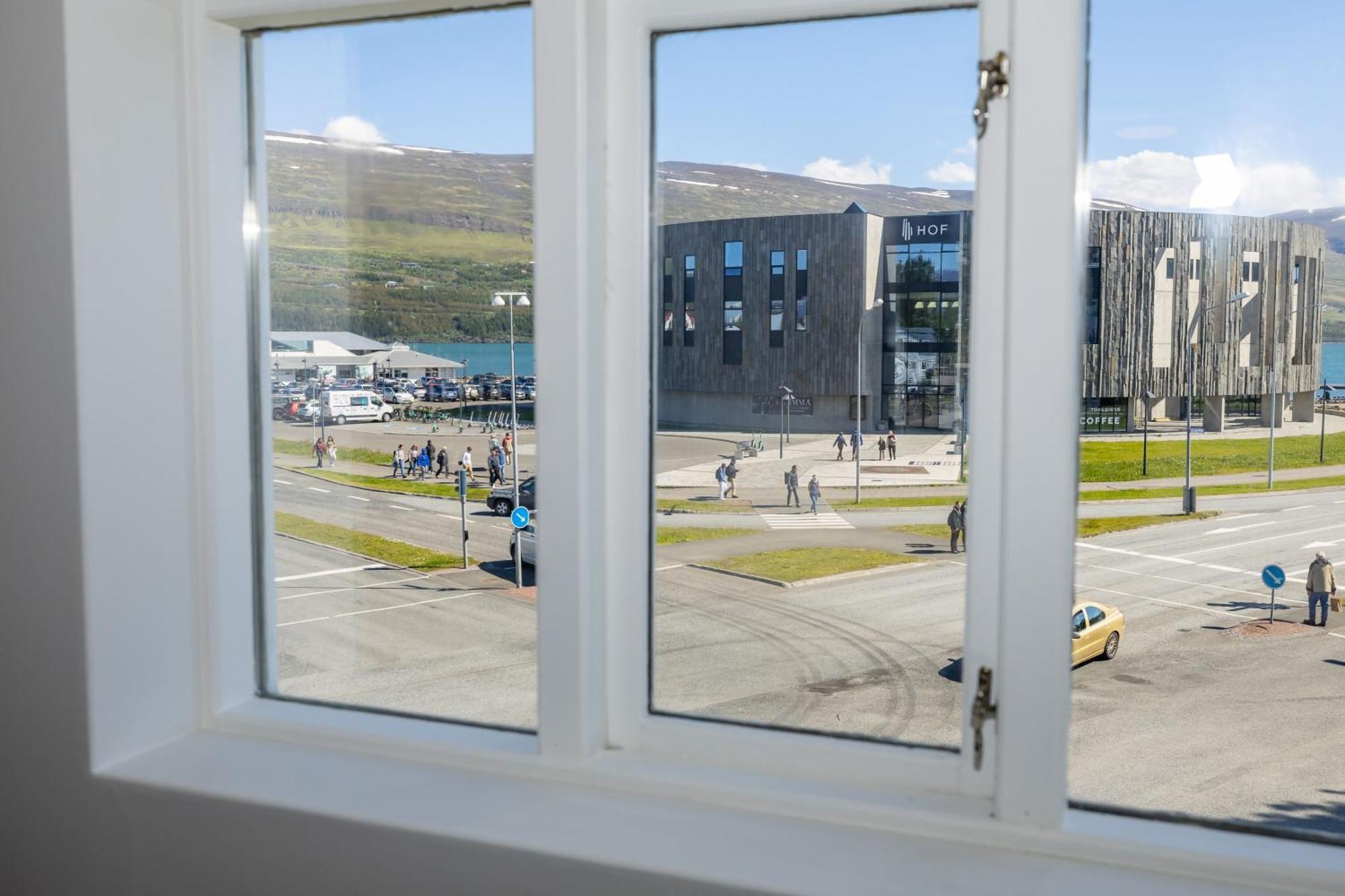 Steinaskjol Apartments Akureyri Bagian luar foto