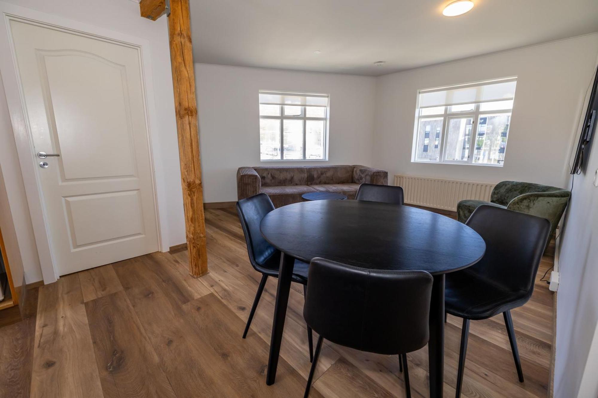 Steinaskjol Apartments Akureyri Bagian luar foto