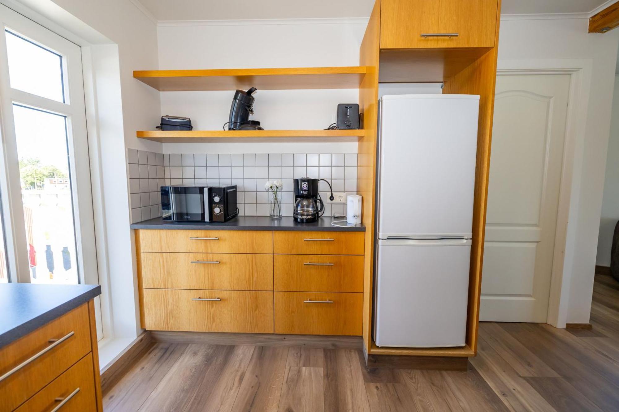 Steinaskjol Apartments Akureyri Bagian luar foto
