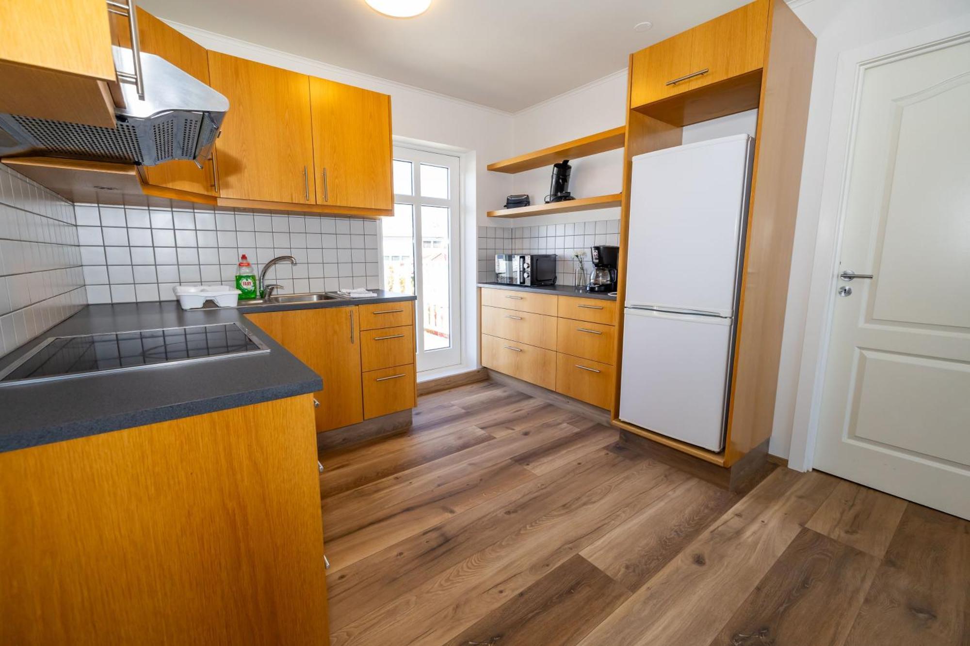Steinaskjol Apartments Akureyri Bagian luar foto