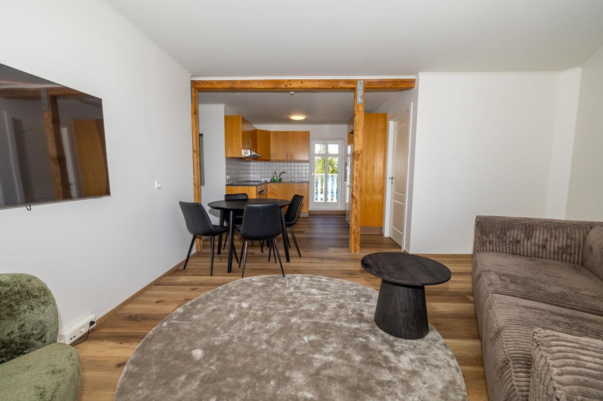 Steinaskjol Apartments Akureyri Bagian luar foto