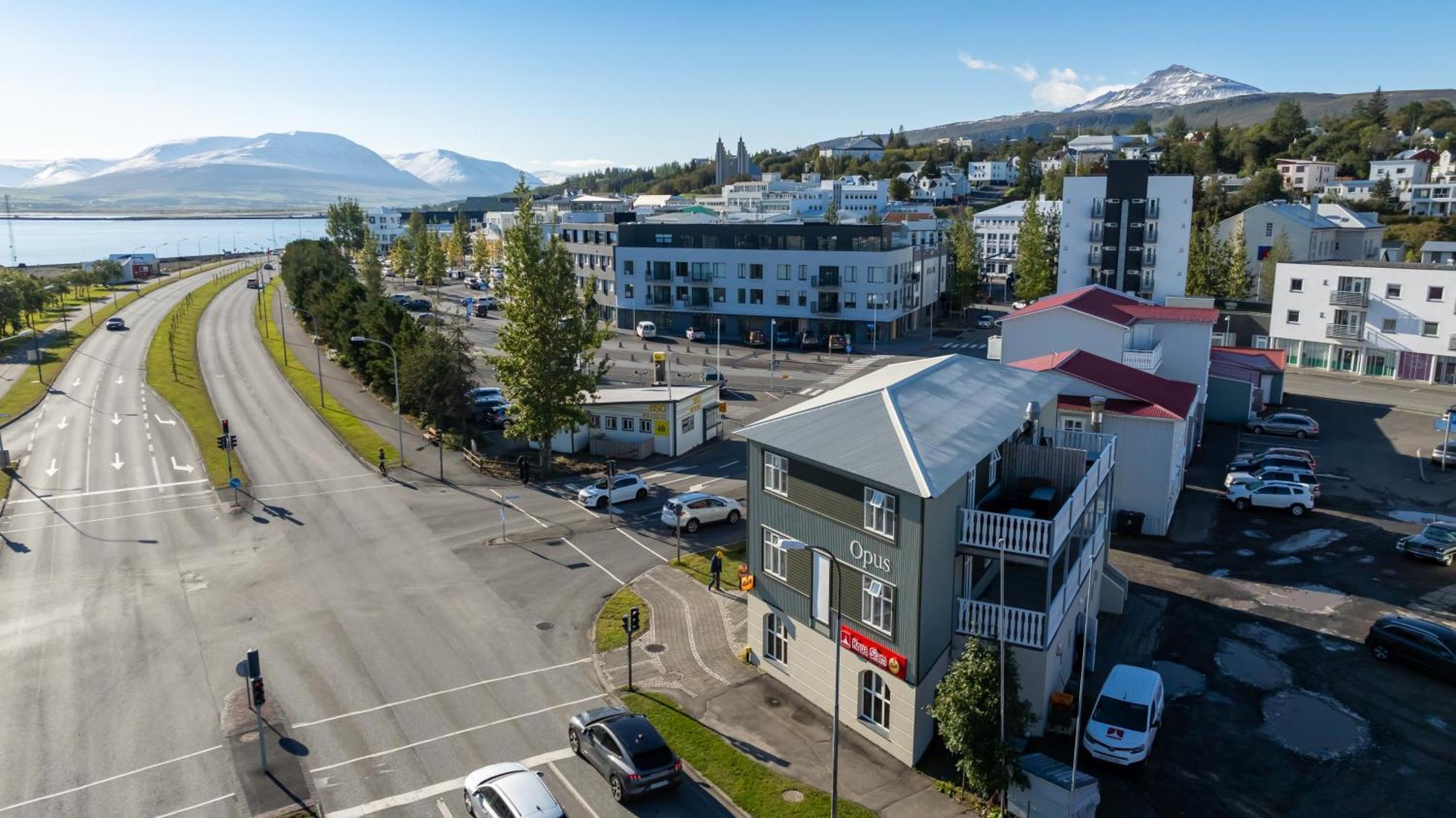 Steinaskjol Apartments Akureyri Bagian luar foto