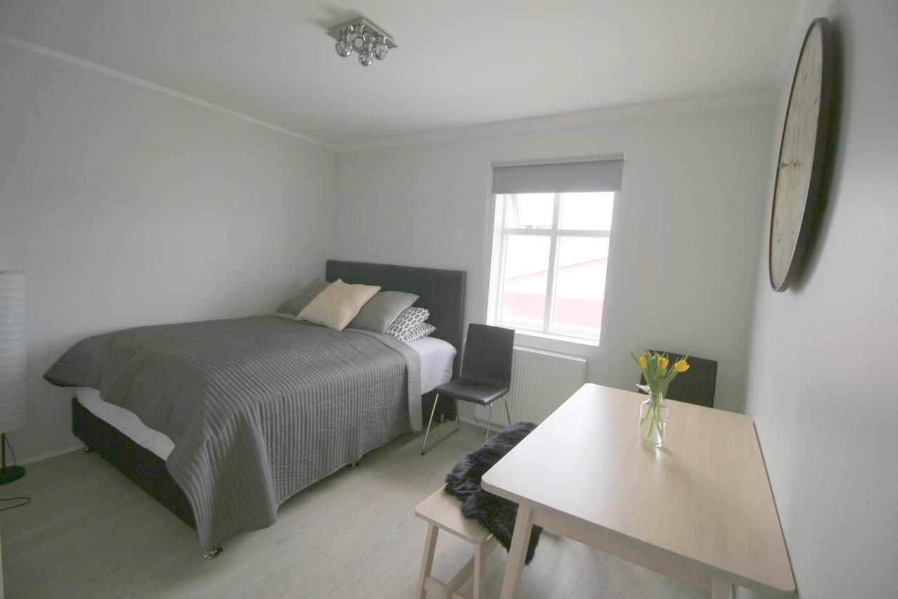 Steinaskjol Apartments Akureyri Bagian luar foto